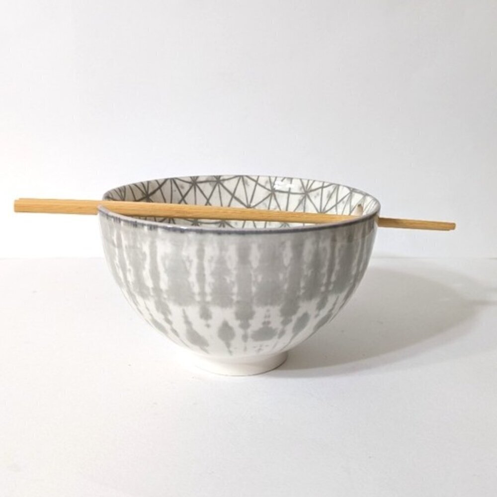 New Signature Tie Dye Gray‎ Stoneware Ceramic 22 Oz Noodle Bowl with Chopsticks